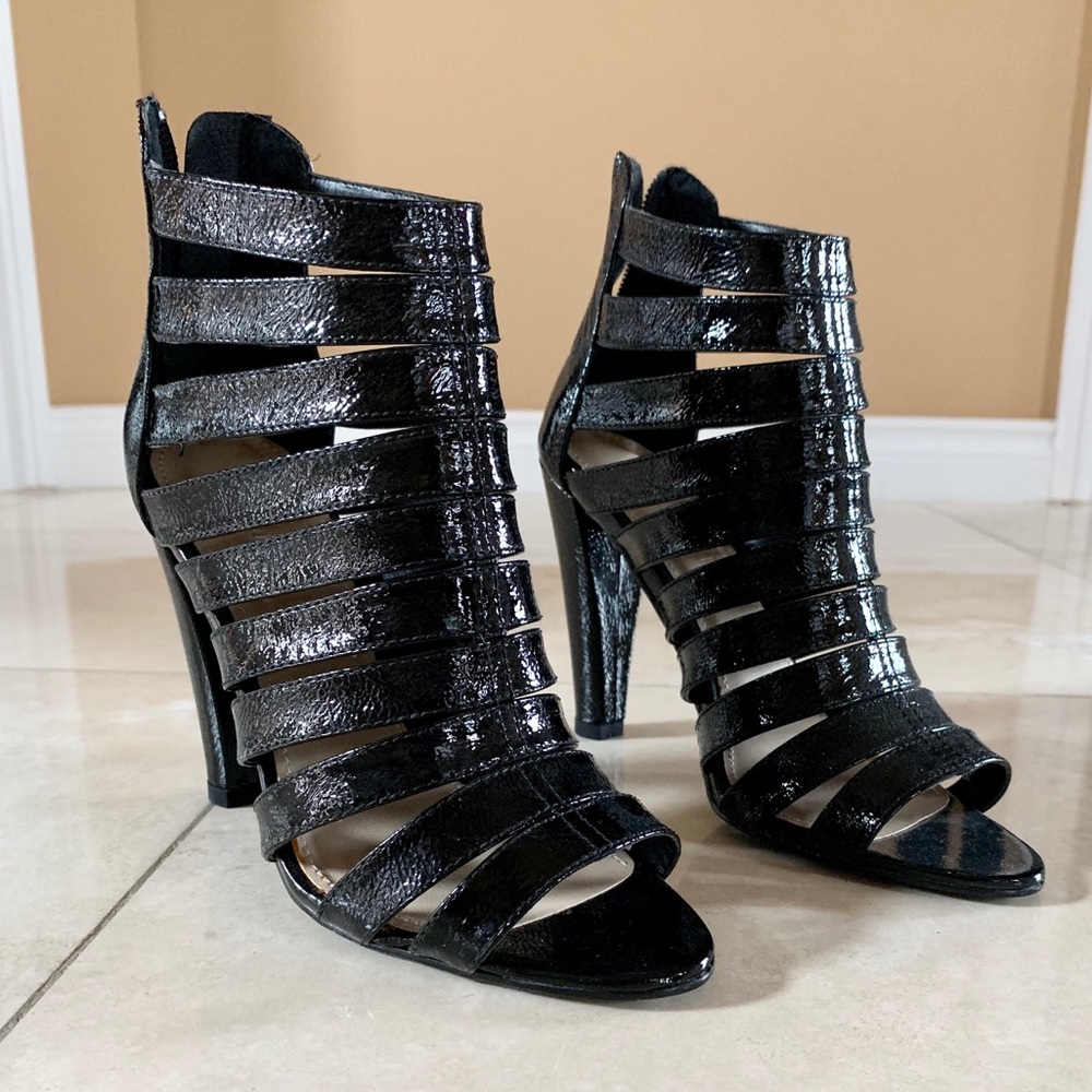 Black Colin Stuart genuine leather sandal heel!